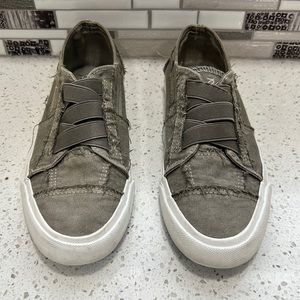 Blowfish olive/army green sneakers